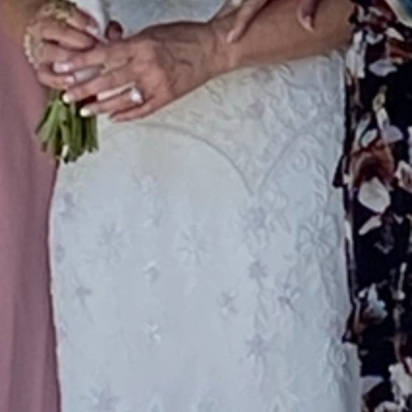 BHLDN Beldina Wedding Gown Size 12 - Picture 9 of 9